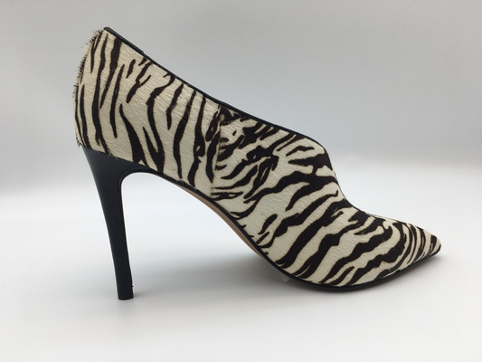 Zebra wzór szpilki Damskie buty sukienka, miękka dwukolorowa skóra nappa, szpiczasty nosek z cholewką w kształcie litery V