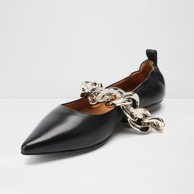 Spersonalizowane obszycie z łańcuszka procesowego Office Lady Shoe Pointed Toe