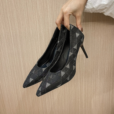damskie buty na wysokim obcasie z koronkowym nadrukiem letnie lekkie pojedyncze buty płytkie usta szpilki dla kobiet elegancki but na wysokim obcasie