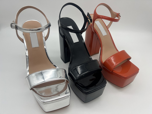 Patent Pu Skórzane buty damskie Kwadratowy palec u nogi Srebrny czarny masywny obcas