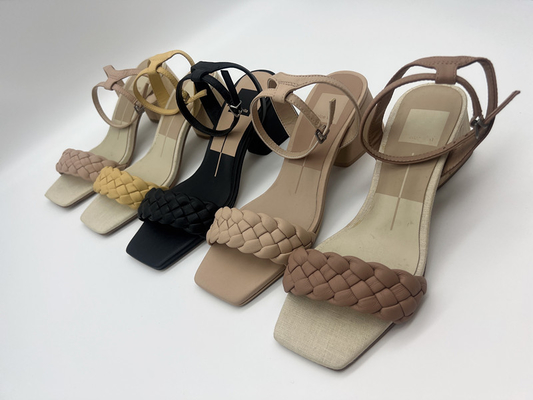 Tan tkane damskie miękkie skórzane sandały Peep Toe z metalową klamrą